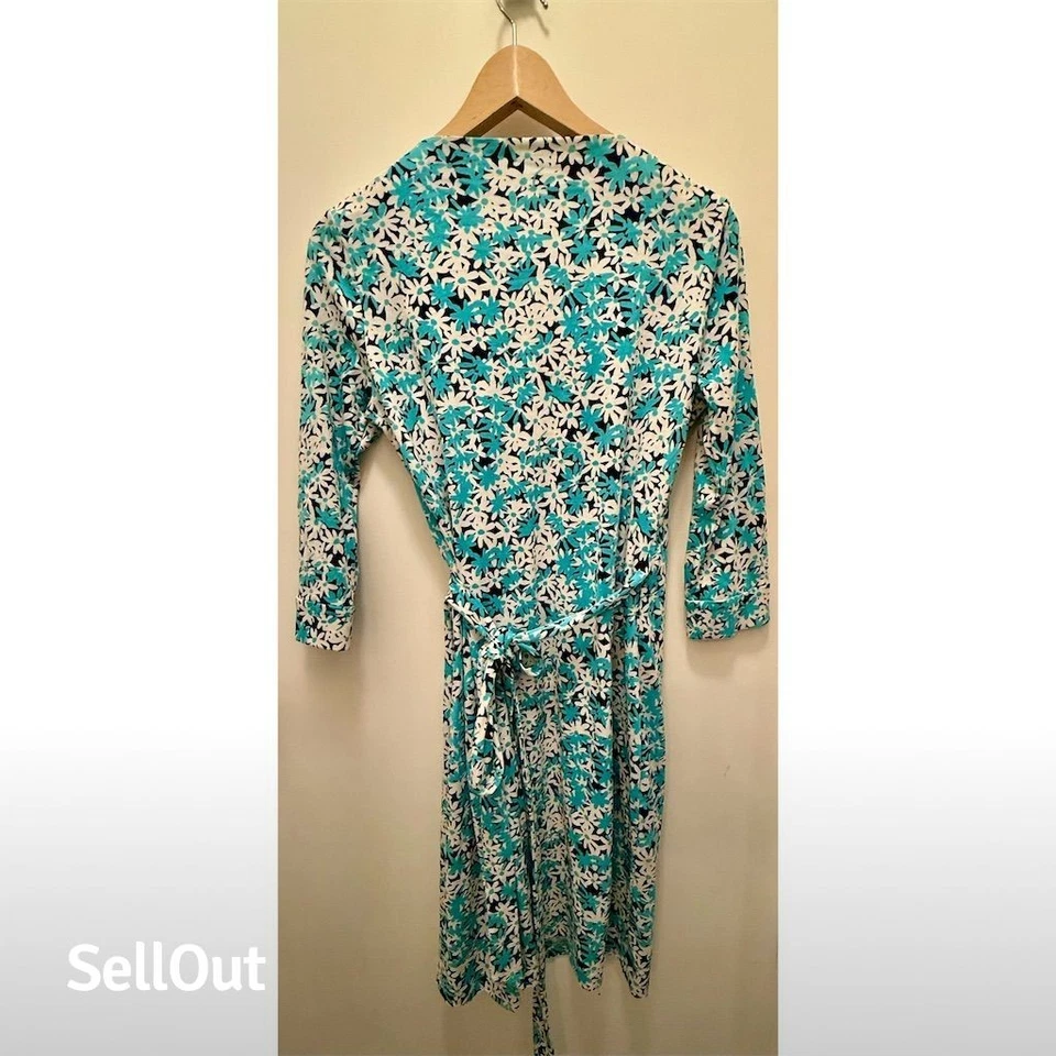 Diane von Furstenberg Women's Floral Wrap Dress Blue Size 6 - Image 2 of 4