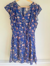 Xhilaration Floral Fit & Flare Dress Blue V-Neck Flutter Sleeve Size S