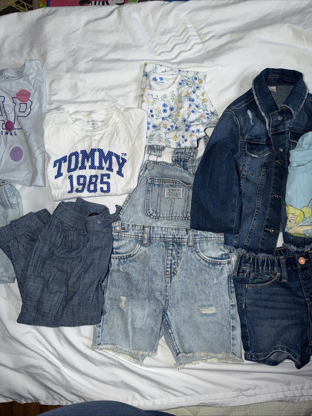 Girl's Size 4 4T  Jean Outfits Shorts Overall Pants Levis Old Navy Tommy Gap image 3