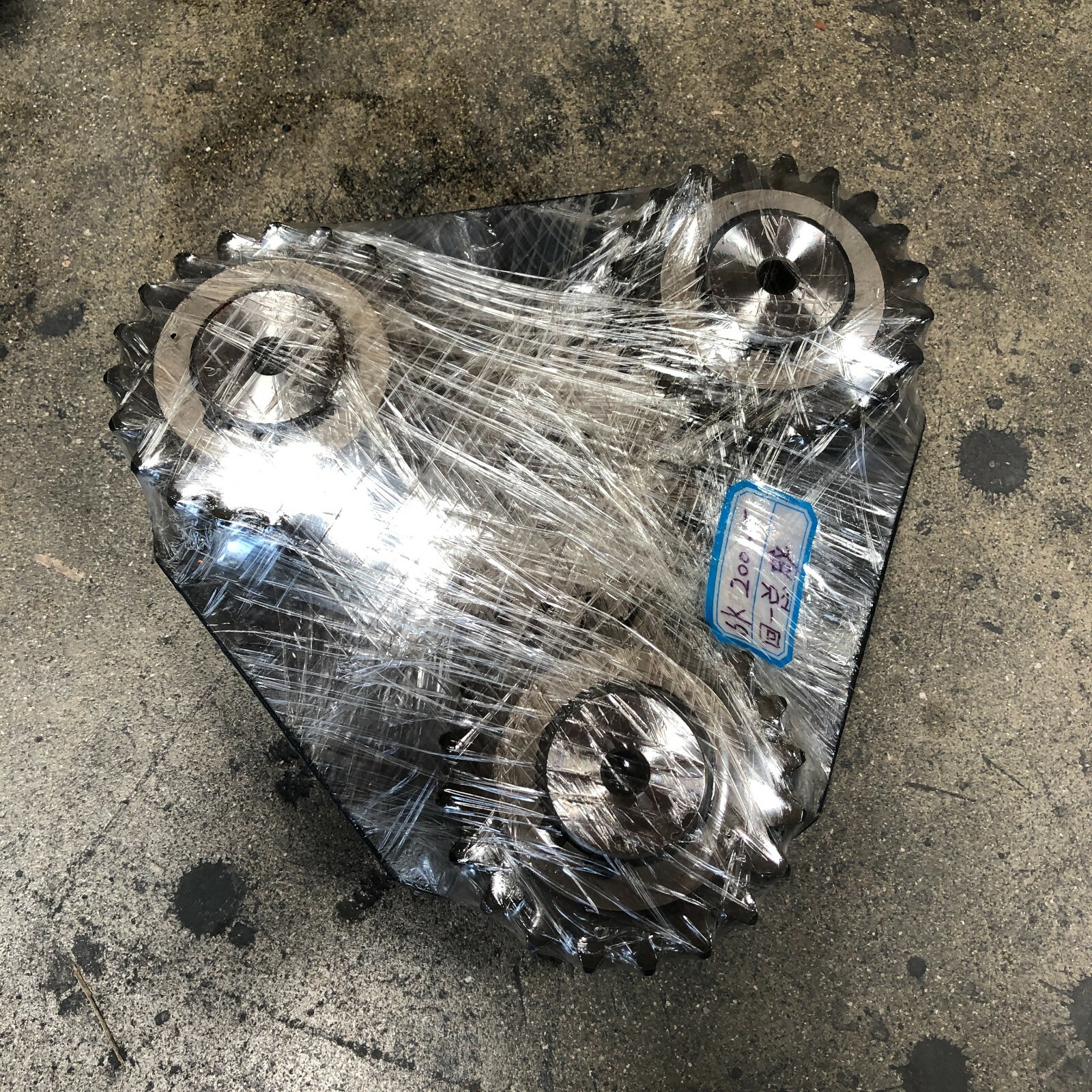 YN32W01019F1 CARRIER ASSY 1ST FITS KOBELCO SK200-5 SK200-6 SWING REDUCTION