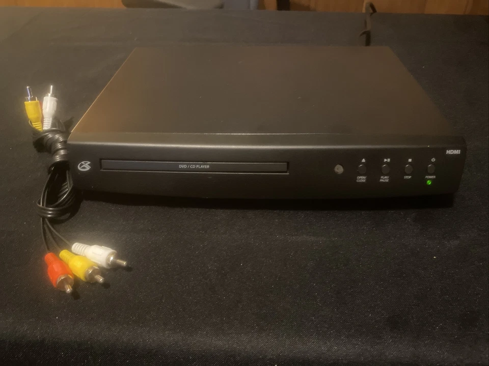 Reproductor DVD GPX DH300B negro usado en buen estado. Sin mando a distancia. Foto 2 de 4