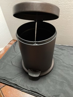 Bronze Metal Bathroom Wastebasket 2.2 Gallon Small Trash Can with Step-On Pedal