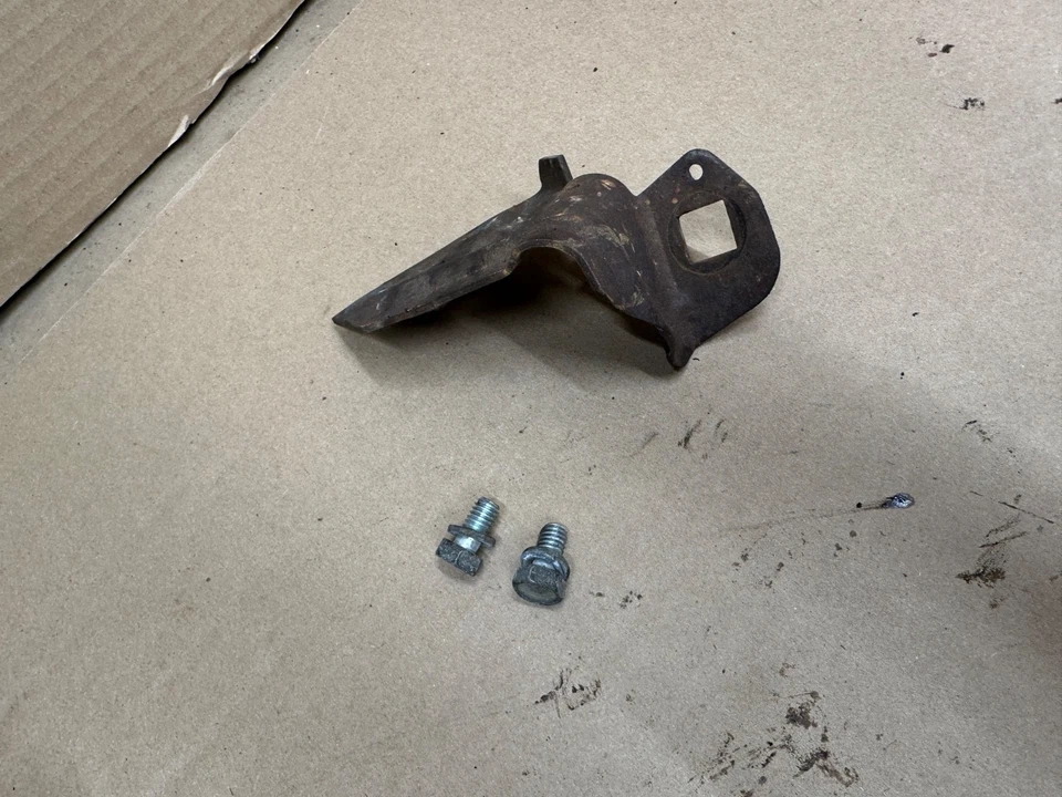 Soporte de cable de acelerador montaje OEM Jeep Wagoneer CJ 5 7 J10 J20 AMC V8 304 360 401 Foto 4 de 4