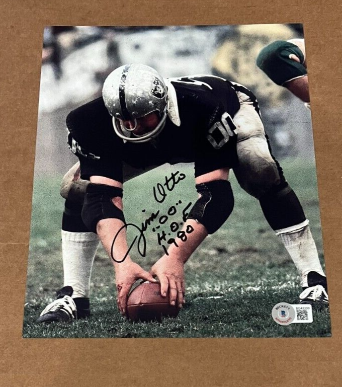JIM OTTO Autographed Signed Oakland Raiders 8X10 PHOTO W/HOF1980 BECKETT BAS 