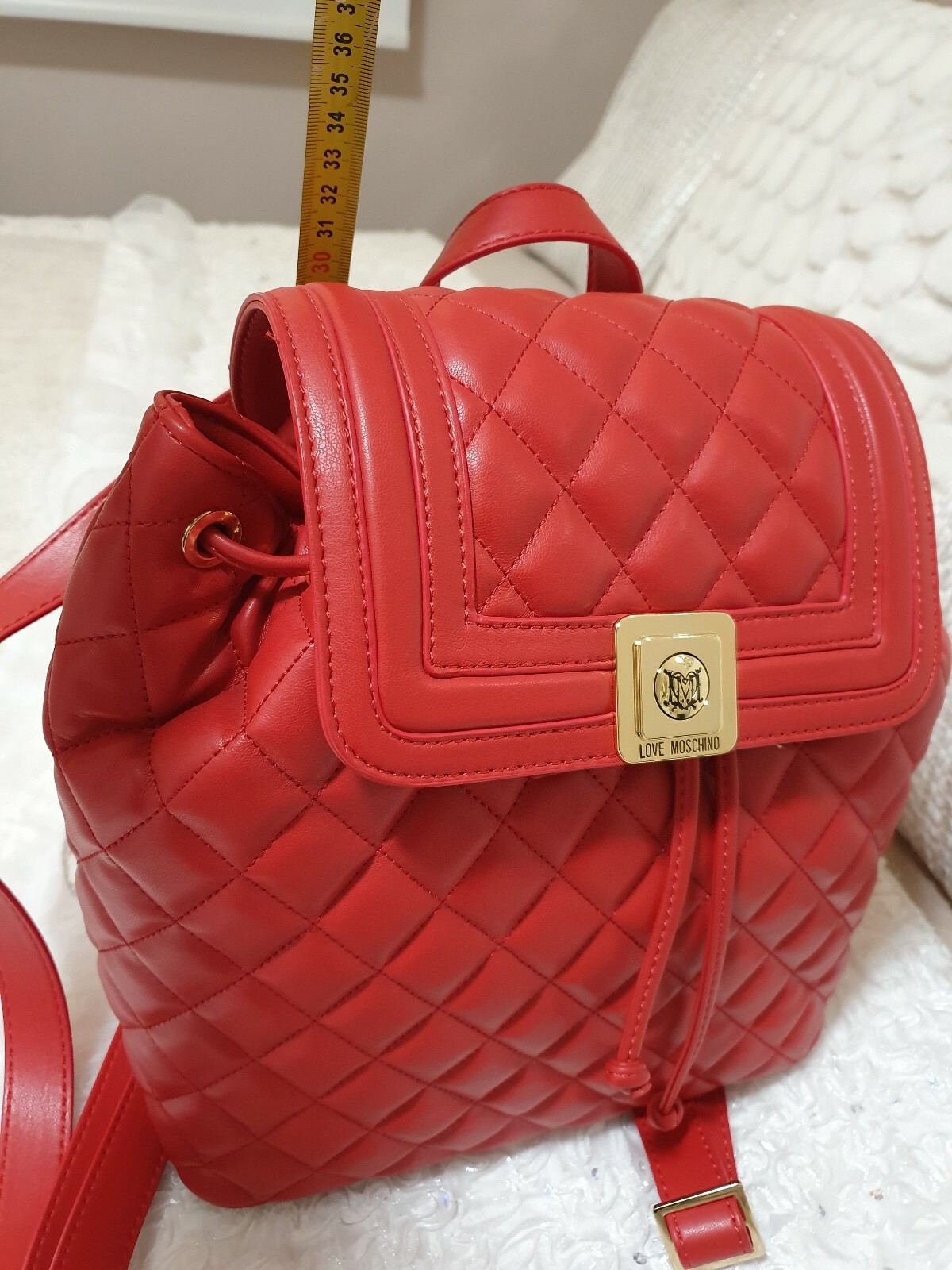 ruckensacark moschino