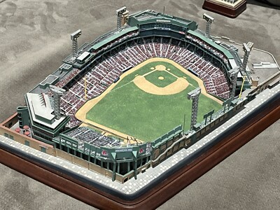 Danbury Mint Boston Red Sox Deluxe Fenway Park Citgo Sign