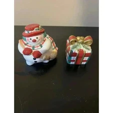 Fitz and Floyd Snowman and Gift Plaid Salt and Pepper Shaker Set