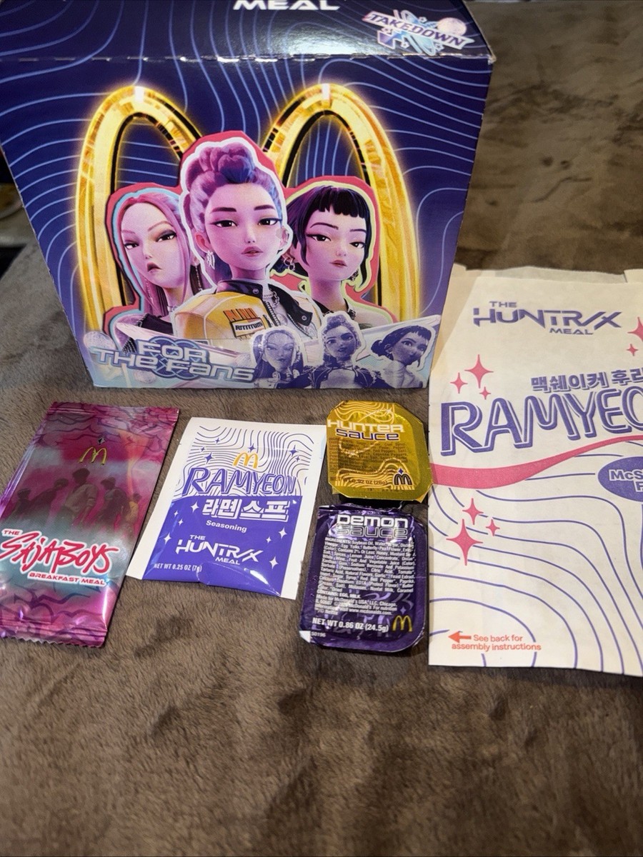 未開封　McDonald's コンプリートセット　HUCKLE BERRY McDonald's 2026 Huntrix Meal: Box, Shaker Bag, Seasoning, Sealed