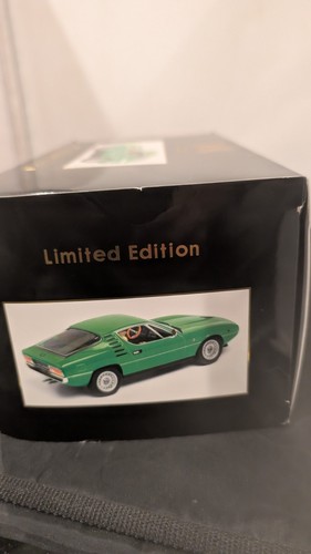 KKDC180384 KK scale 1:18 Alfa Romeo Montreal 1970 green model car4 - Picture 12 of 14