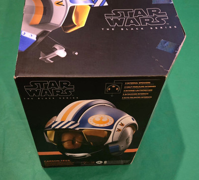 Hasbro Star Wars The Black Series Carson Teva Premium Helm - Box klein beschädigt