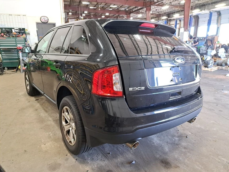 Cilindro maestro de freno 2014 Edge Sku#4189685 Foto 3 de 4