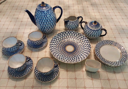 Russian Imperial Lomonosov Porcelain Tea/Coffee 19 Set Cobalt Net 22K Gold MINT