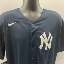 Ultimate New York Yankees Collector and Super Fan Gift Guide 53