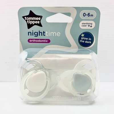 Tommee Tippee Nighttime Orthodo 0-6 Months 2x Soothers Glow in the Dark BPA Free