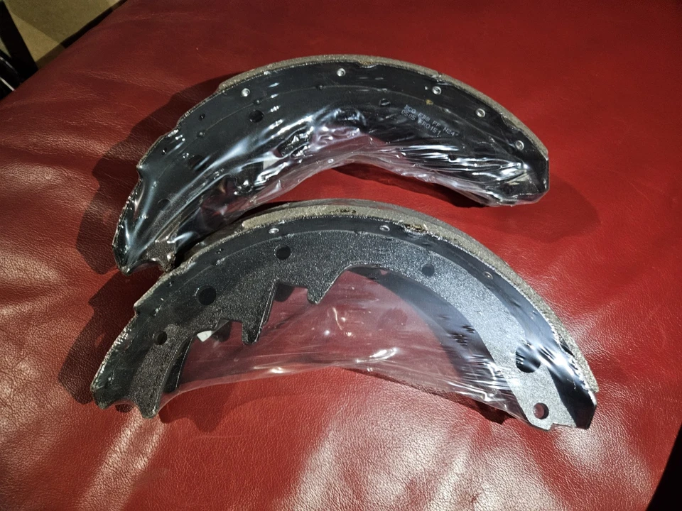 Тормозные колодки Bosch No BS151R высококачественные от оригинального производителя сменные, надежная тормозная мощность - Изображение 3 из 4