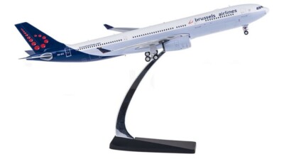 1:200 32CM Phoenix Brussels Airlines A330-300 Passenger Airplane Diecast Model