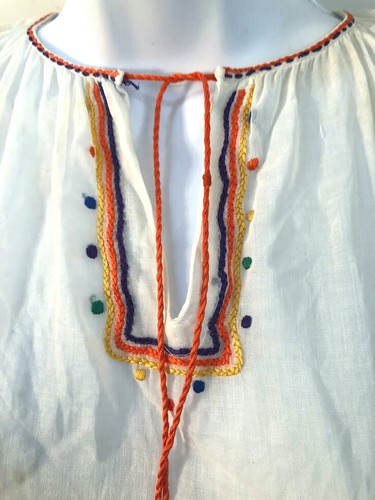 Vintage 1970s Hungarian embroidered tie tassel Peasant blouse top XS / SM - Picture 3 of 3