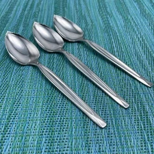 3 Wm Rogers Grapefruit Spoons Nassau INS242 Stainless Fruit Spoons Serrated USA