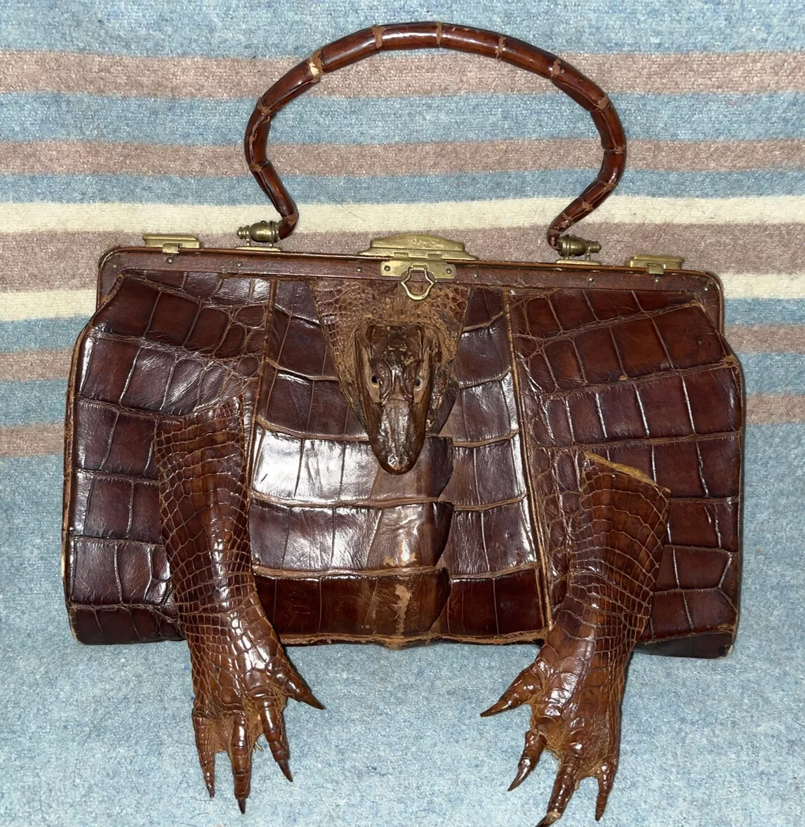 Crocodile skin deals handbag vintage