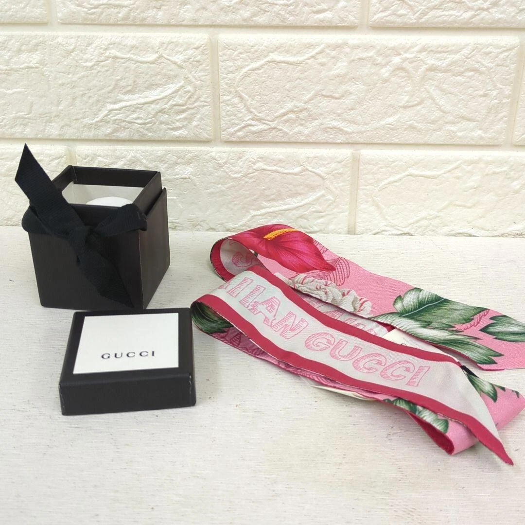 Foulard GUCCI tissu authentique mode ruban feuille fleurie