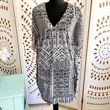 H&M Womens Dress Size Small Black And White Geometric Pattern