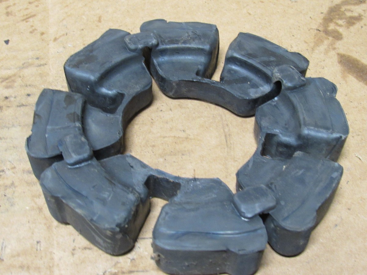 1977 Kawasaki KZ400 Rear Wheel Hub Rubber Drive Cushions 42014-008