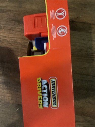 Matchbox Action Drivers Transforming Excavator Playset And Vehicle - Picture 3 of 3