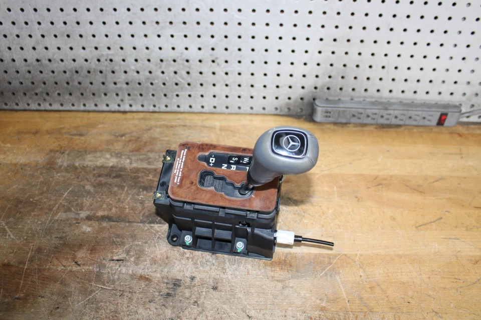 00-03 Palanca de cambios de piso Mercedes-Benz W210 E320 E430 E55 OEM PP210 267 075 Foto 3 de 4