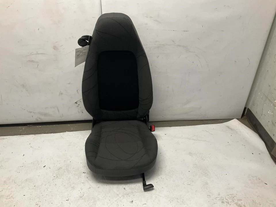 08-16 Smart Fortwo Front Right Passenger Seat T Foto 2 de 4