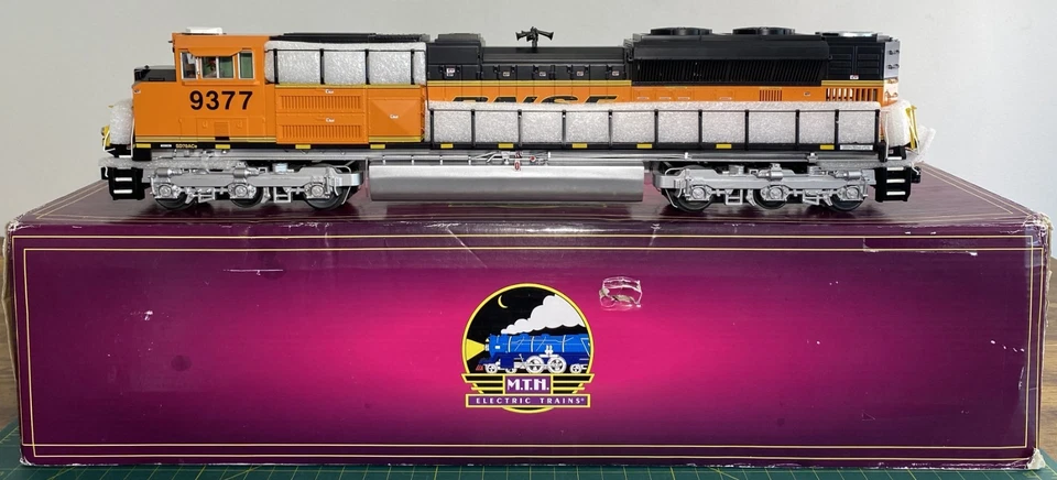 MTH Premier 20-20426-1 BNSF Diesel Engine w/Proto-Sound 3.0 - Image 4 of 4