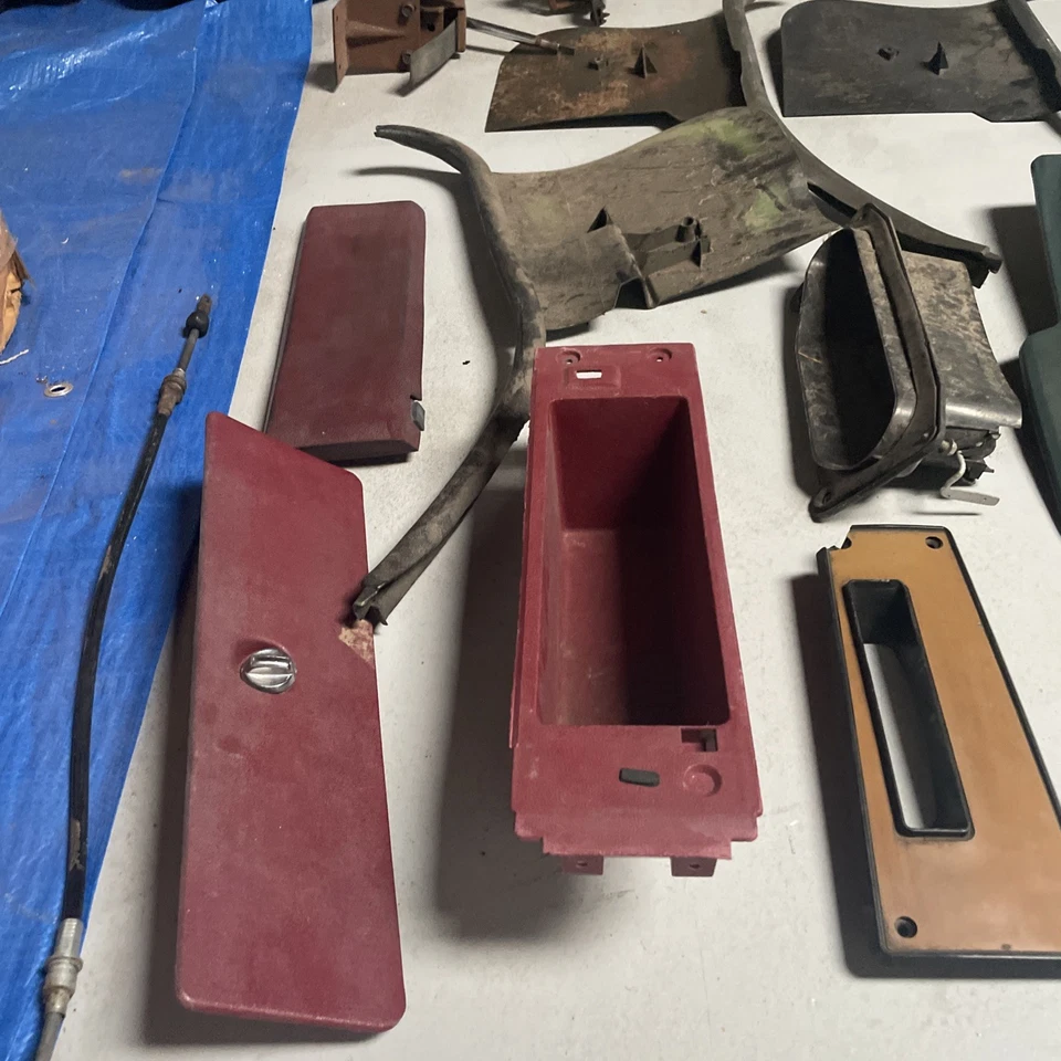 🧰 Juego interior Chevrolet Monte Carlo/El Camino 1973-1977 17 piezas OEM + mercancía Foto 4 de 4