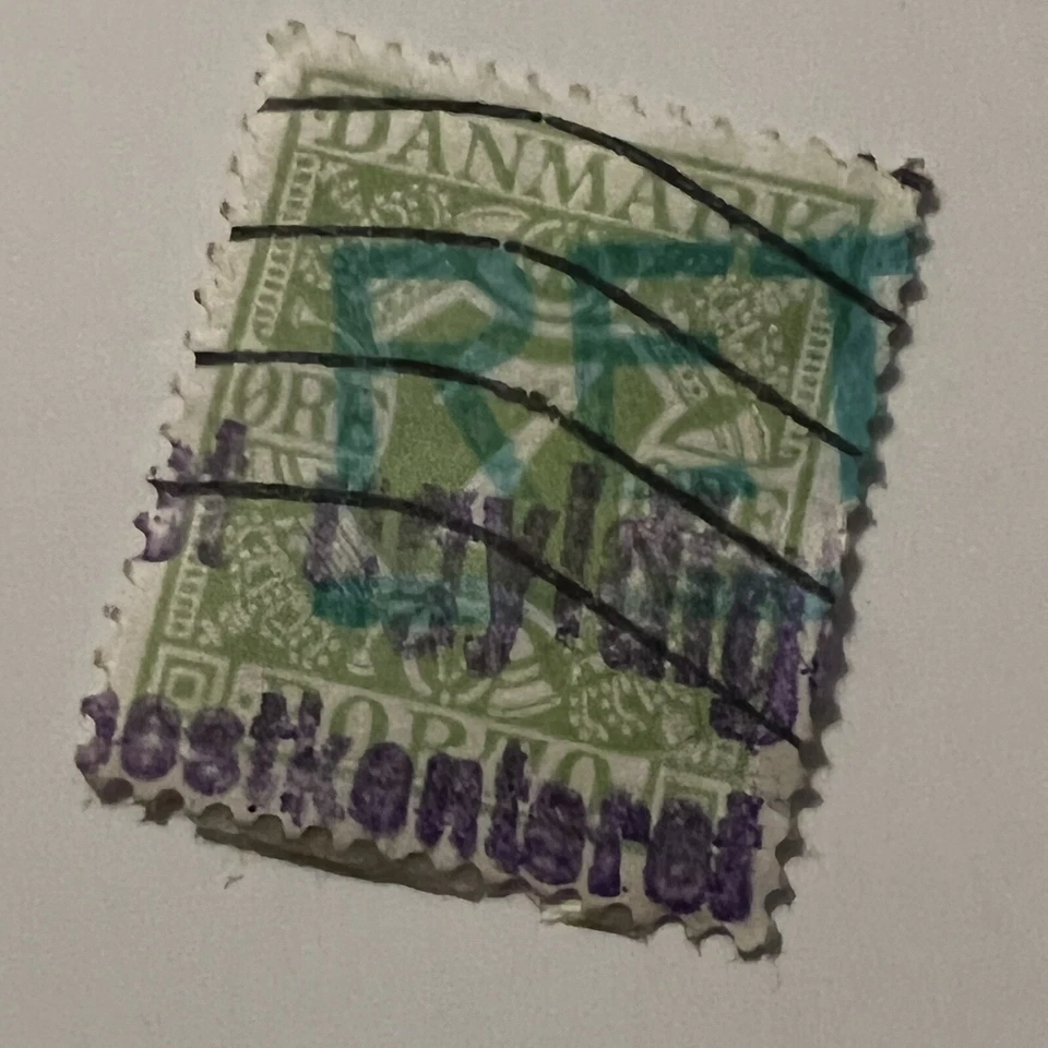 МАРКА РАННЕЙ ДАНИИ С ИНТЕРЕСНОЙ ЗЕЛЕНОЙ И ФИОЛЕТОВОЙ МАРКИРОВКОЙ ОТМЕНЯЕТСЯ - Изображение 2 из 3