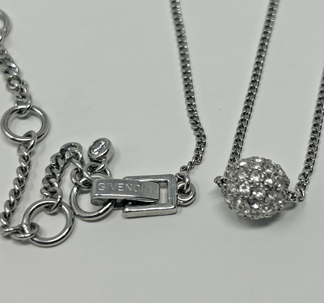 Collana con ciondolo cristallo Givenchy tono argento cristallo Swarovski palla di fuoco 16" 19"