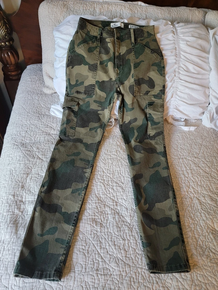 Hollister camo jeans top