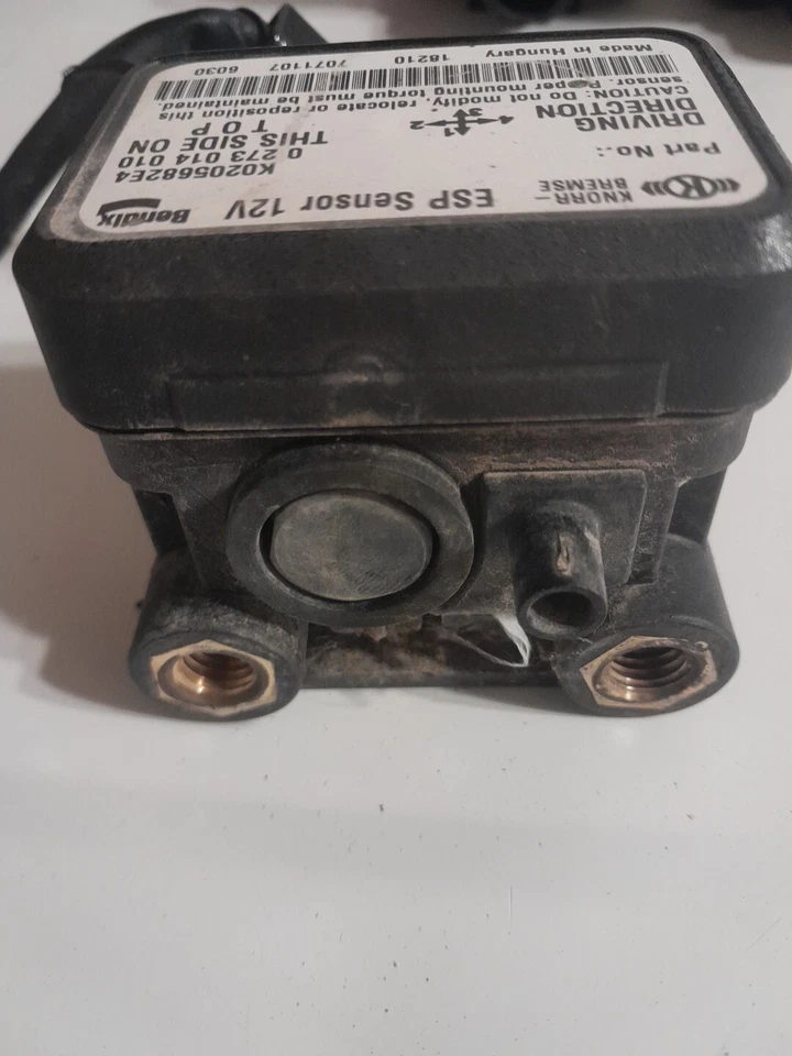 BENDIX ABS SENSOR K0205682E4 0 273 014 010 - Imagem 2 de 4