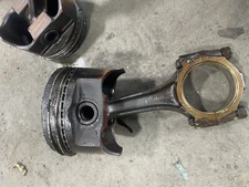 Piston and Connecting Rod Standard From 1995 Ford F-150  5.0