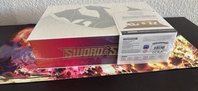 Nintendo Pokémon TCG Charizard Ultra Premium Collection - 16 Packs