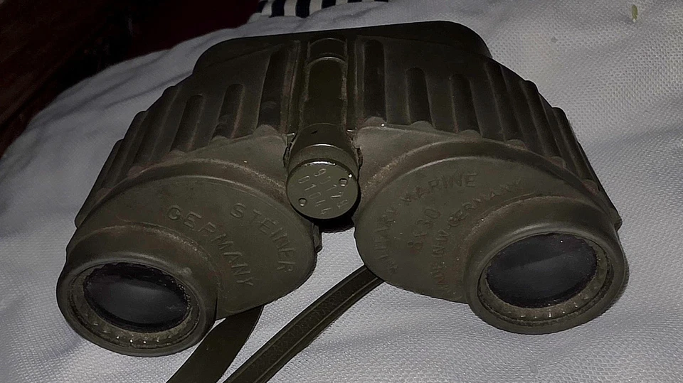Vintage Steiner Military/Marine 8x30 Binoculars Hunting Bird Watching Sports - Image 2 of 4