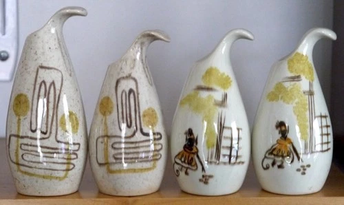 RED WING Art Pottery 2 Salt & Pepper Sets Futura Crazy Rhythm (chip) Montmartre