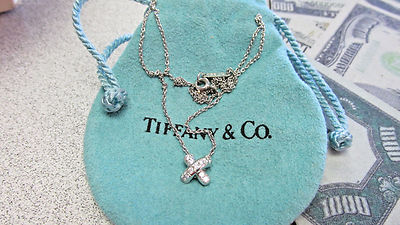 Tiffany & Co. ネックレス シルバー Authentic Tiffany & Company Platinum Diamond X Necklace 15 inch