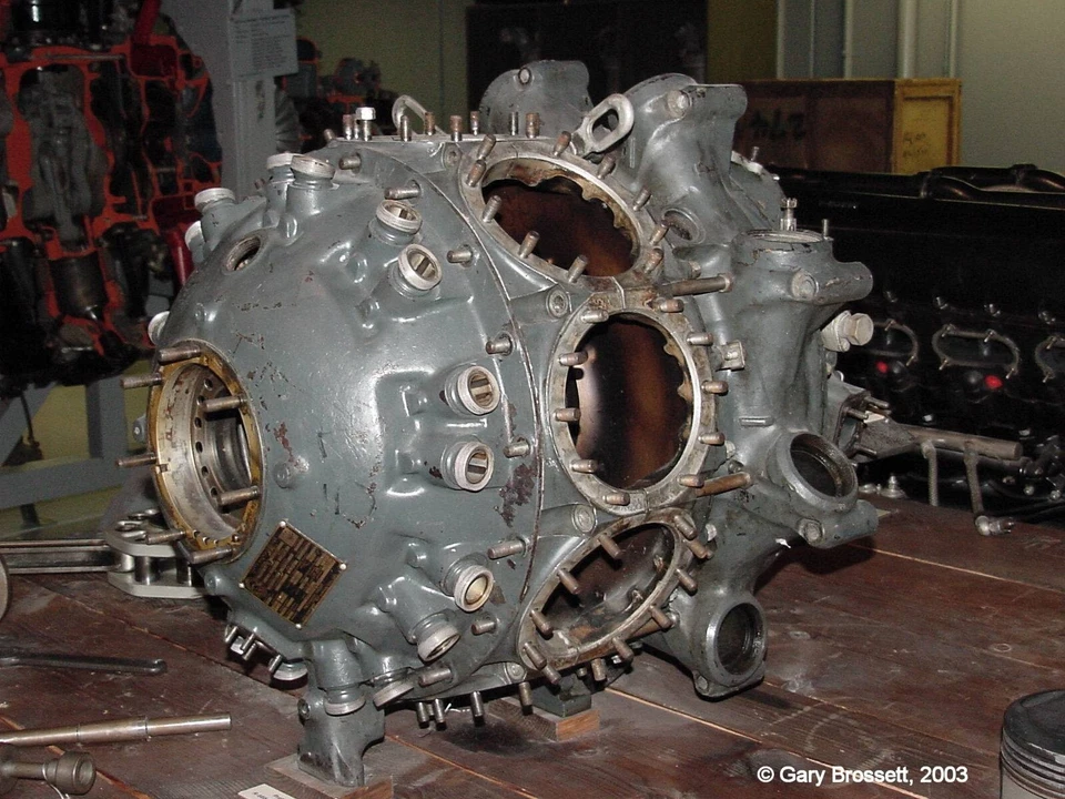 Pratt & Whitney R-985 Wasp Junior Crankcase Nose Section - R-985-AN-1-I4 - Image 2 of 4