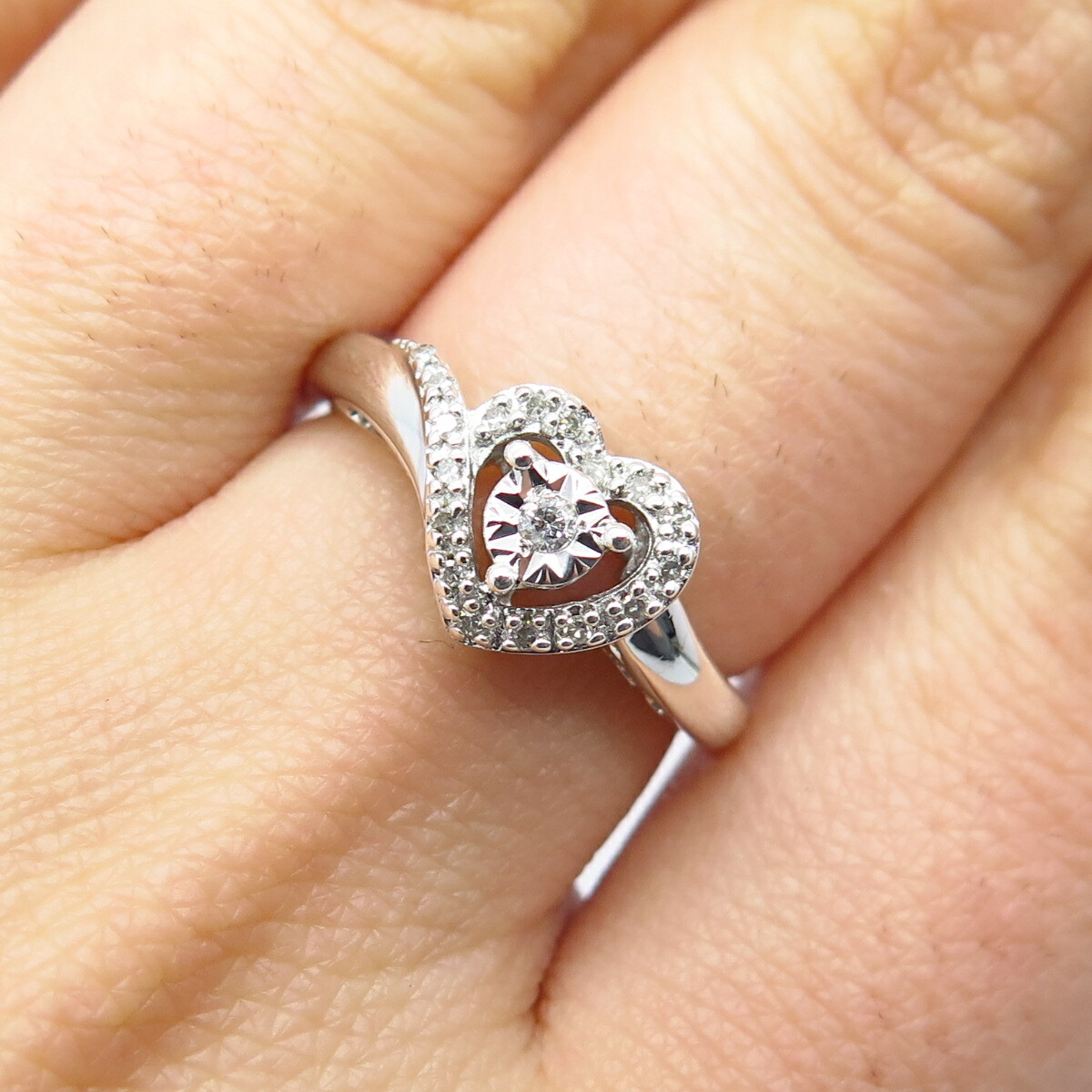 Sterling Silver Genuine Diamond Heart Ring Sterling Silver Genuine Diamond Heart Ring