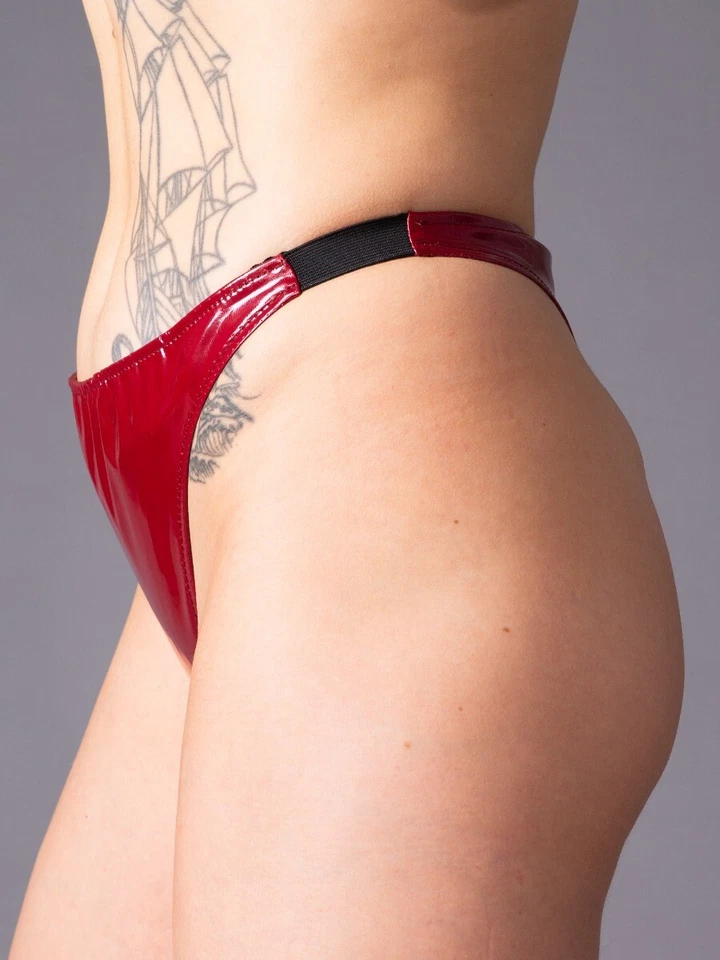 Honour Weiblich PVC Tanga in burgandisch oder schwarz - Bild 2 von 4