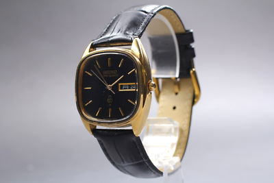Rare SEIKO Load Quartz 8243-5020 Black Gold 34mm Day-Date kanji