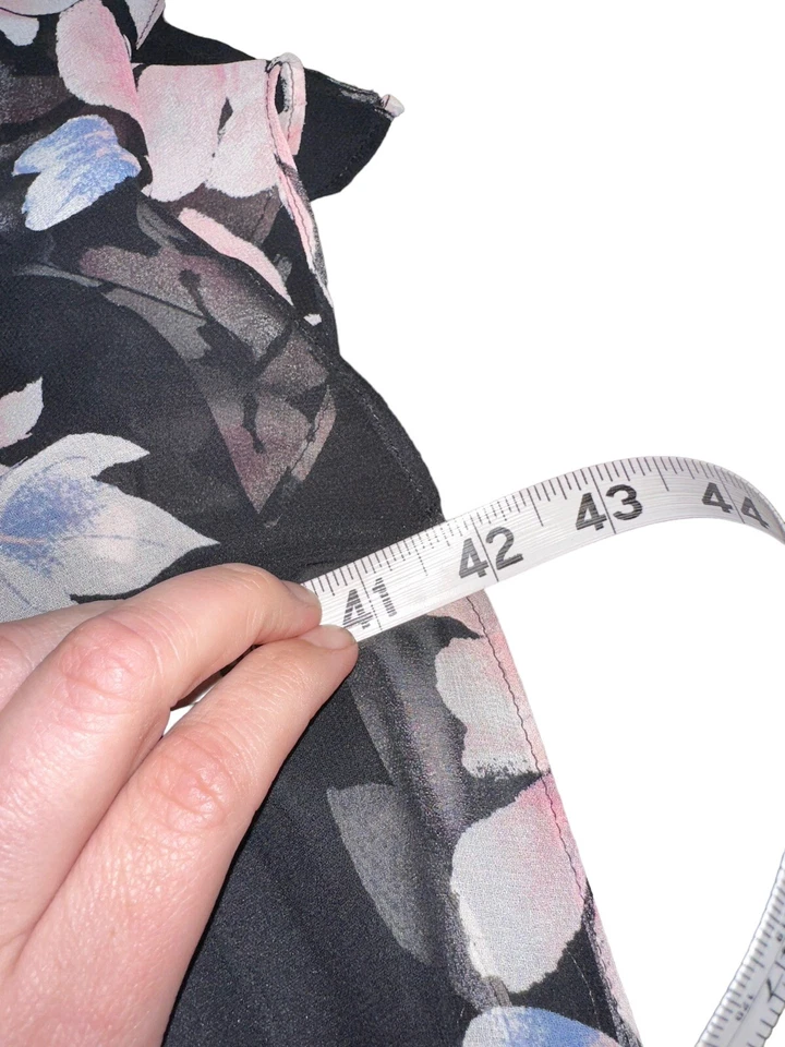 Vestido Lane Bryant para mujer sin mangas pañuelo dobladillo talla grande 26/28 negro floral Foto 4 de 4