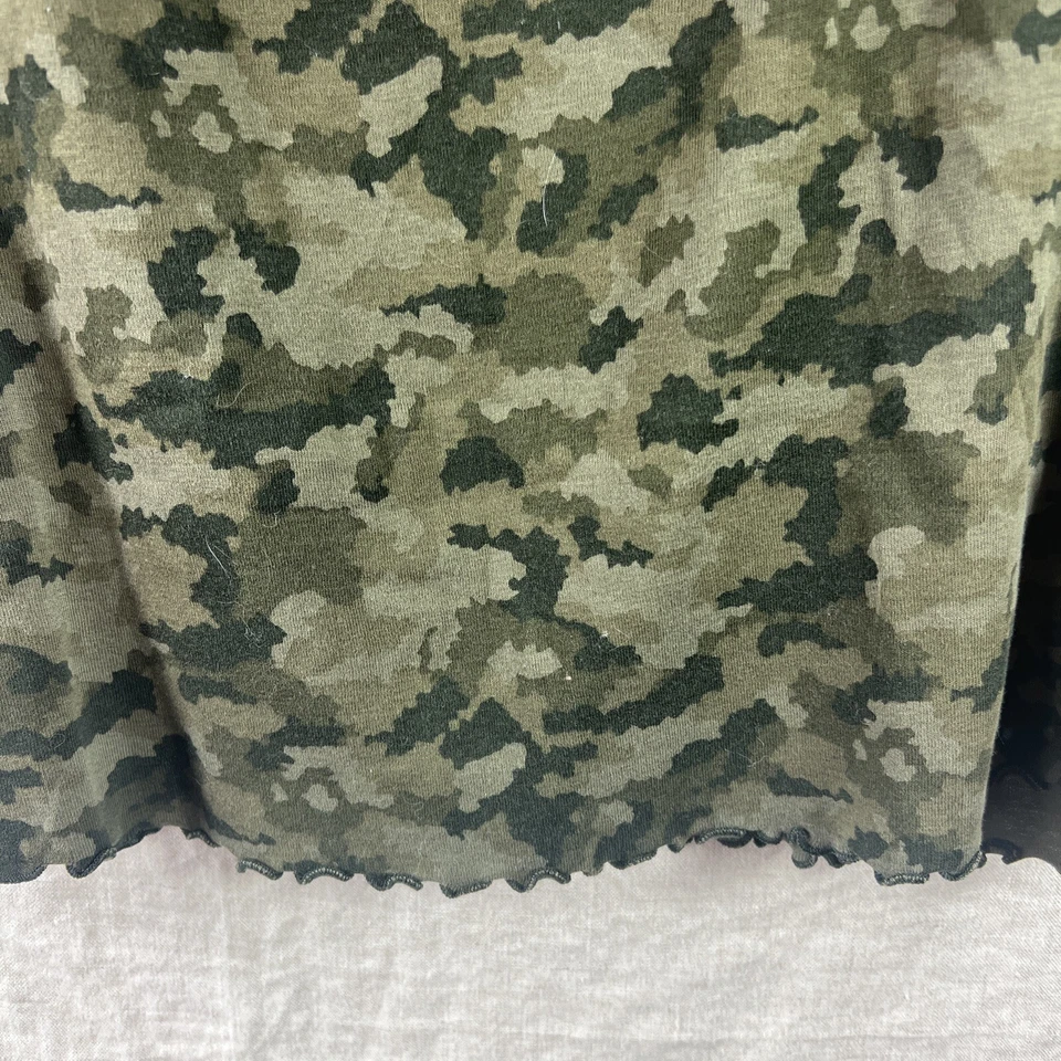 Camisa Mossimo para mujer multicolor camuflaje manga corta cuello redondo talla XXL Foto 3 de 4