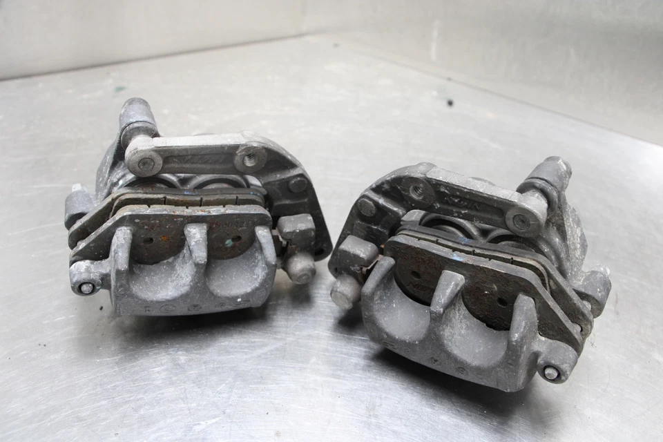 14-16 Honda CBR650F CBR650 Front Wheel Brake Calipers Set - Изображение 3 из 4