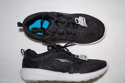 boys tennis shoes size 12