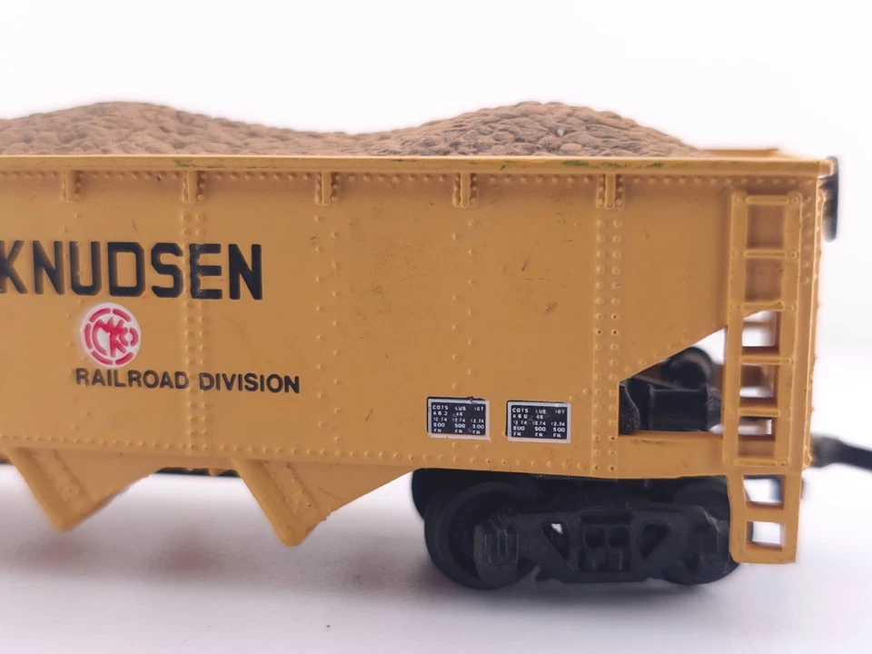 *READ Bachmann HO Scale Morrison - Knudsen 4 Bay Hopper Car MKIX 750 Model Train - Image 2 of 4