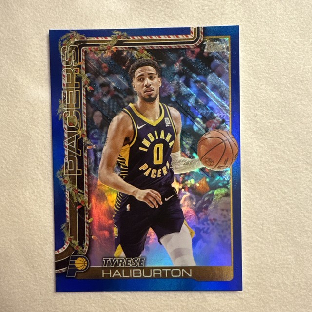 2025-26 Topps Holiday #H38 Tyrese Haliburton Blue Metallic Glitter Holiday
